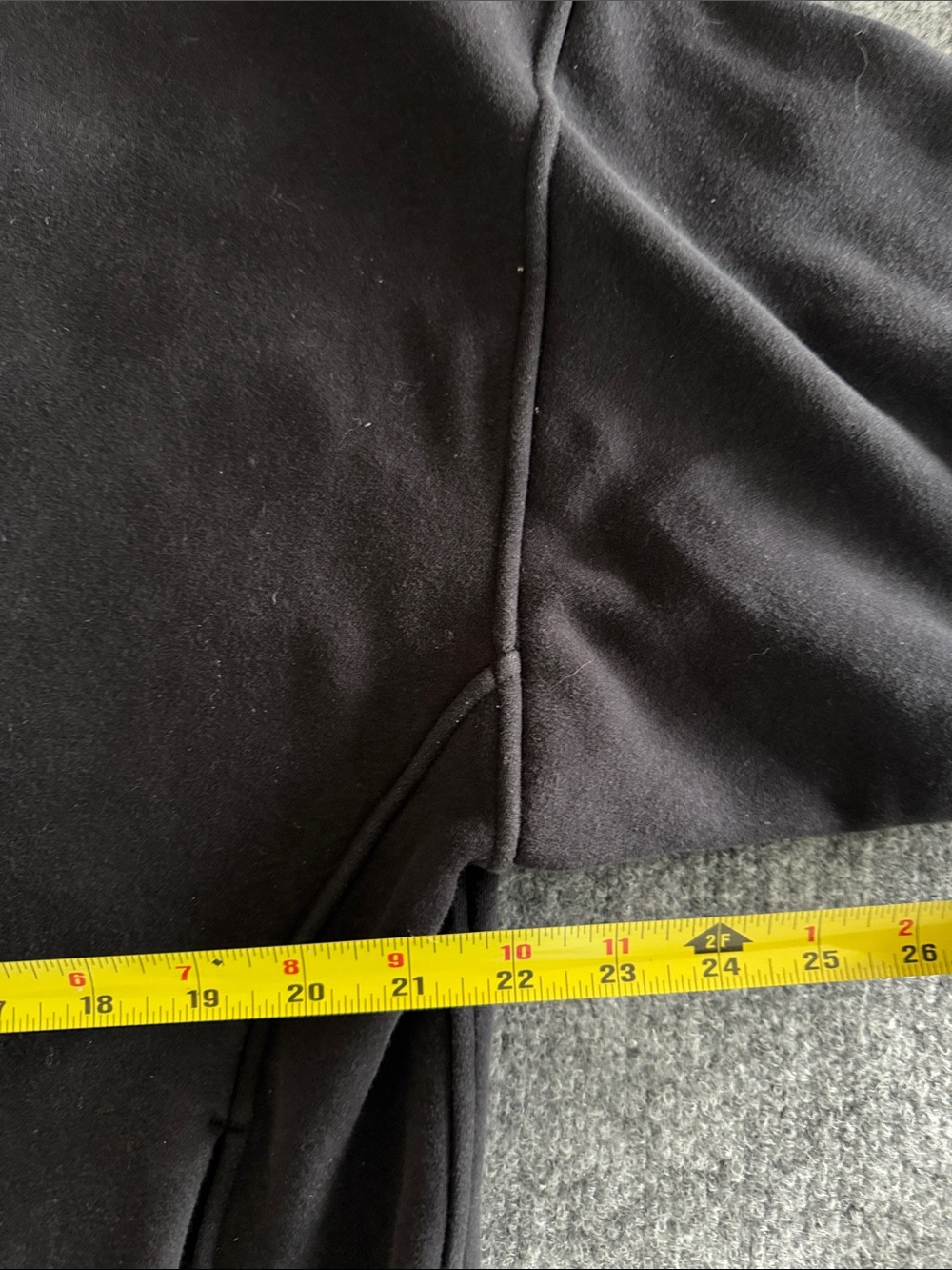 Lululemon Thick Fleece Half-Zip - Picture 4 of 8